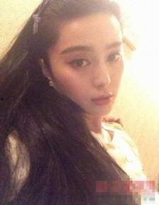 高冷女神自拍吃瓜图片视频,自拍吃瓜，画风突变引热议