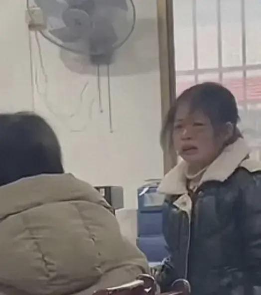 榆林女老师吃瓜事件视频,视频曝光引发网友热议