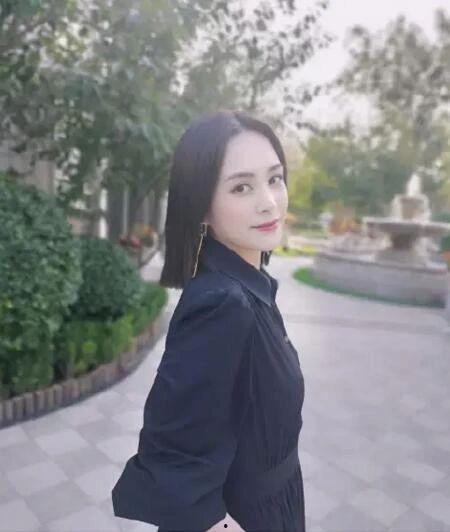 阿娇吃瓜吃得好视频下载,欢乐瞬间尽收眼底