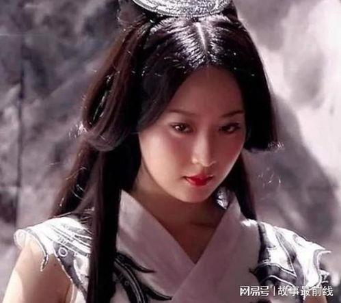 白冰吃日本蜜瓜视频,甜蜜滋味引发网友热议